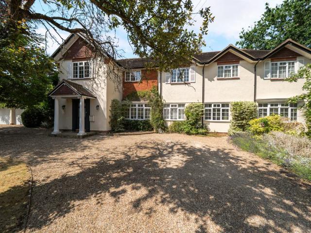 House for sale in Sheerwater, Woking
