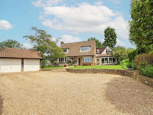 House for sale in Cookham