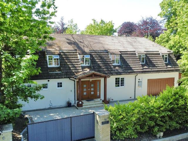 House for sale in Heatherside, Heol-las