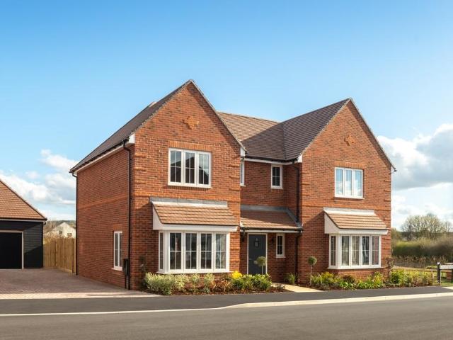 House for sale in Little Kimble, Buckinghamshire