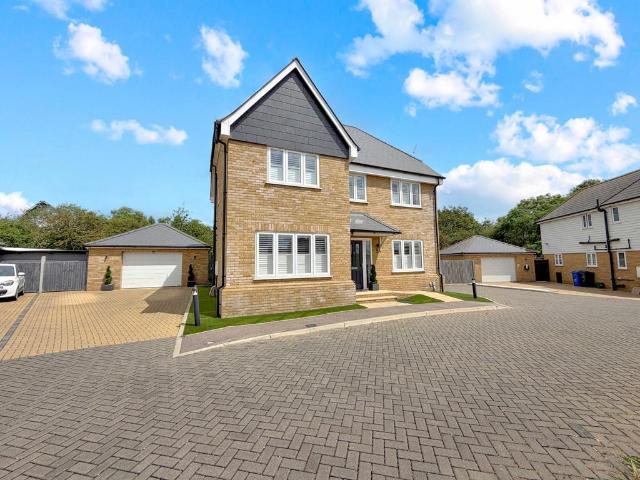 House for sale in The Bonners, Stanford-le-hope