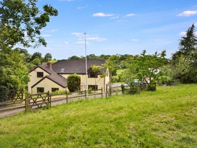 House for sale in Bromsberrow Heath, Gloucestershire