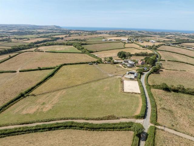 House for sale in Marhamchurch, Cornwall
