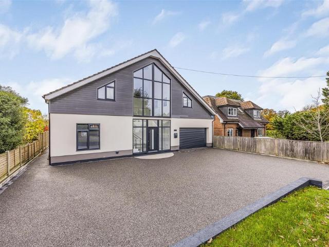 House for sale in Spring Vale, Hampshire