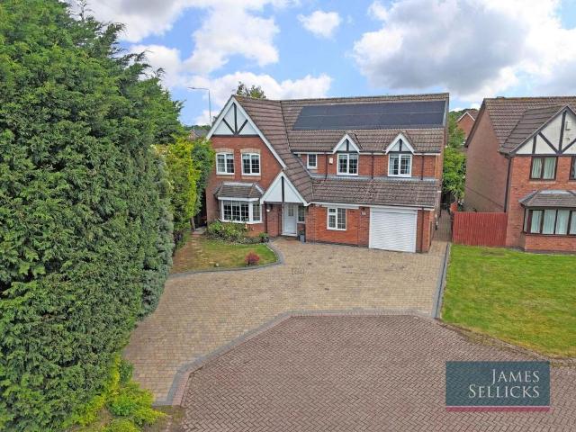 House for sale in Oadby, Leicestershire