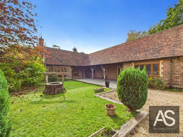 House for sale in Netherfield, Heathlands