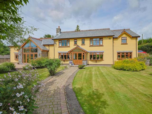 House for sale in Mawr, Felindre