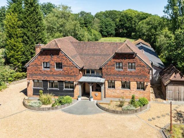 House for sale in Pachesham Park, Surrey