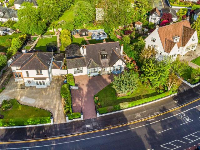 House for sale in Thornliebank, Scotland