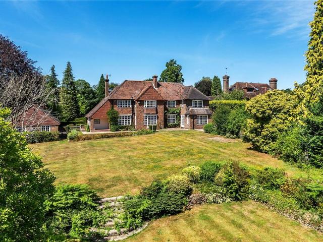 House for sale in Oxted, Hillview