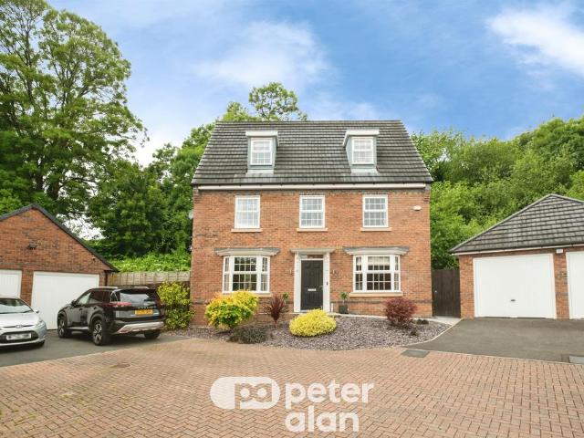 House for sale in Llantarnam, Wales