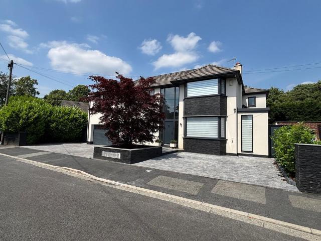 House for sale in Roe Green, Salford