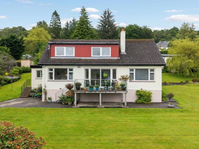 House for sale in Shandon, Scotland