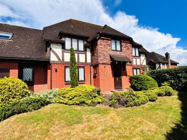 House for sale in Kennington Lees, Bridgefield
