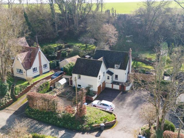 House for sale in Swingleton Green, Chelmondiston