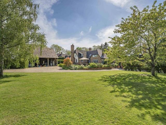 House for sale in Duton Hill, Essex