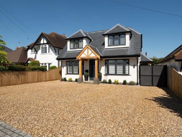 House for sale in Highway, Maidenhead