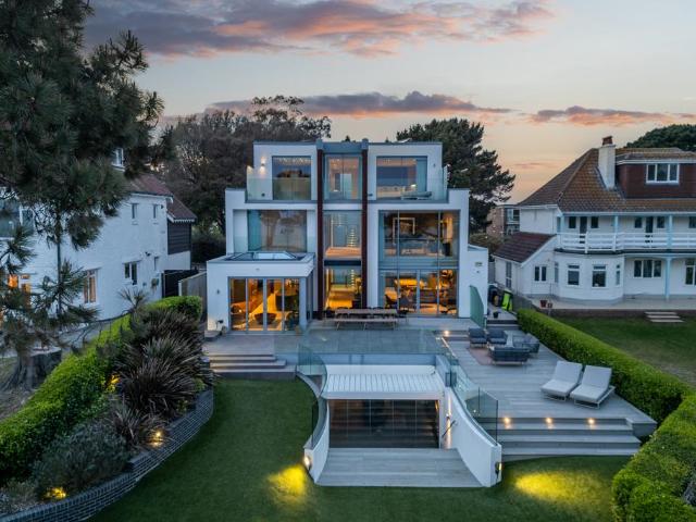 House for sale in Sandbanks, Poole