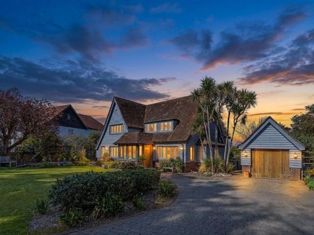 House for sale in Kingston, Clapham