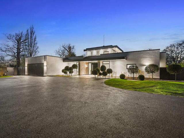 House for sale in Batchworth