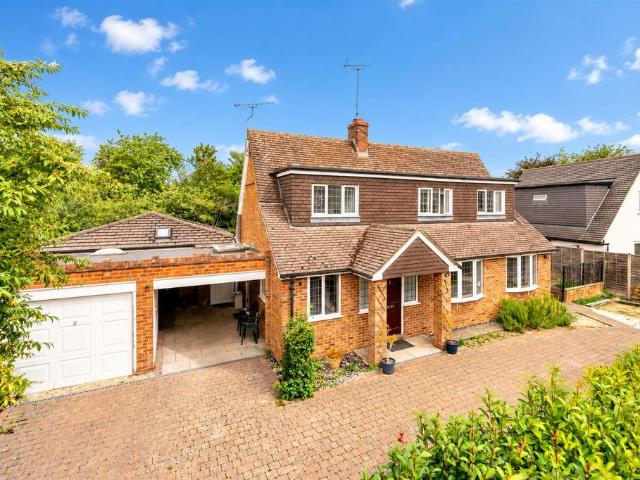 House for sale in Caversham Park, Reading