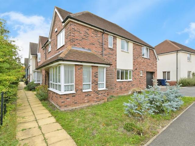House for sale in Loves Farm, Huntingdon