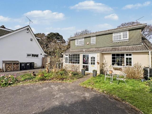 House for sale in Corfe Mullen, East Dorset