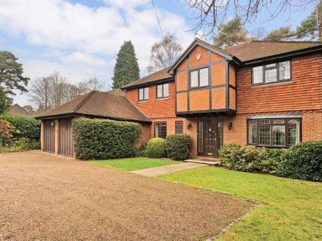 House for sale in Row Town, Surrey