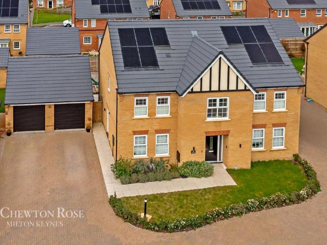 House for sale in Eagle Farm, Wavendon