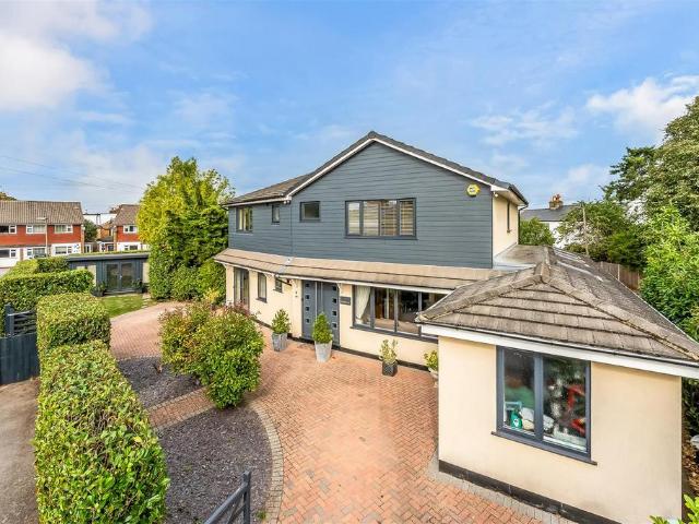 House for sale in Ashtead, Mole Valley