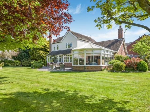 House for sale in Fazeley, Boley Park