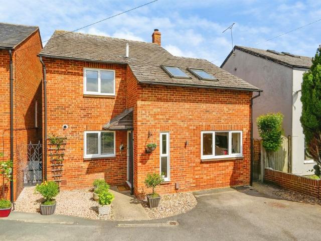 House for sale in Berrick Salome, Oxfordshire