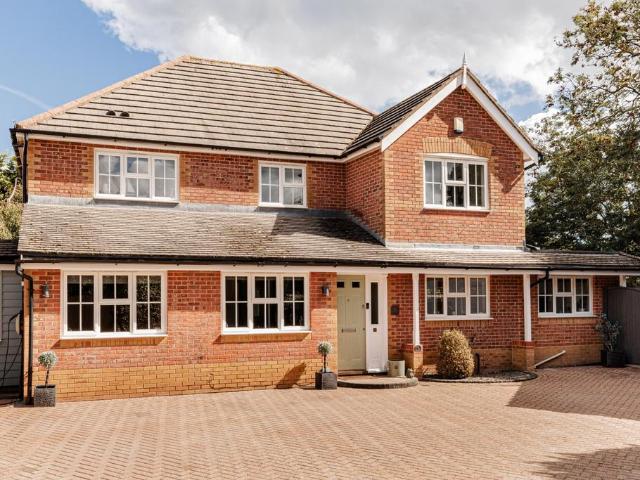 House for sale in Old Hawkinge, Folkestone and Hythe
