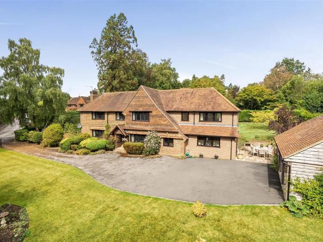House for sale in Fole, Surrey