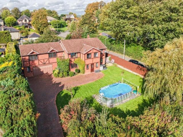 House for sale in Pont-y-Clun, Brynsadler