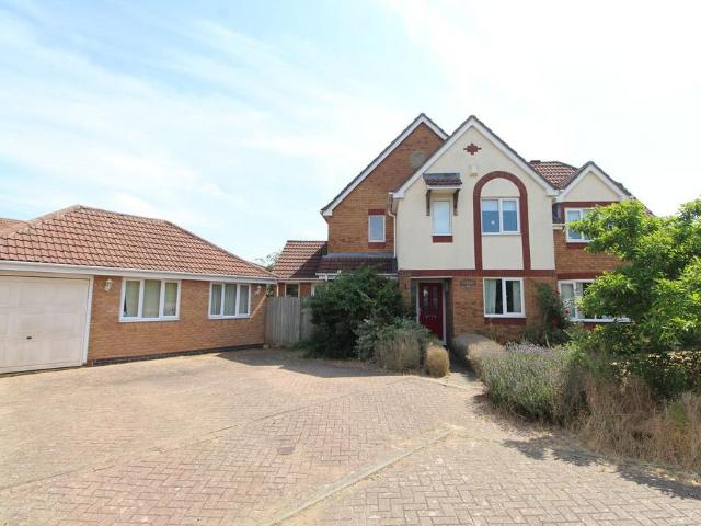 House for sale in Stanford On Avon, Leicestershire