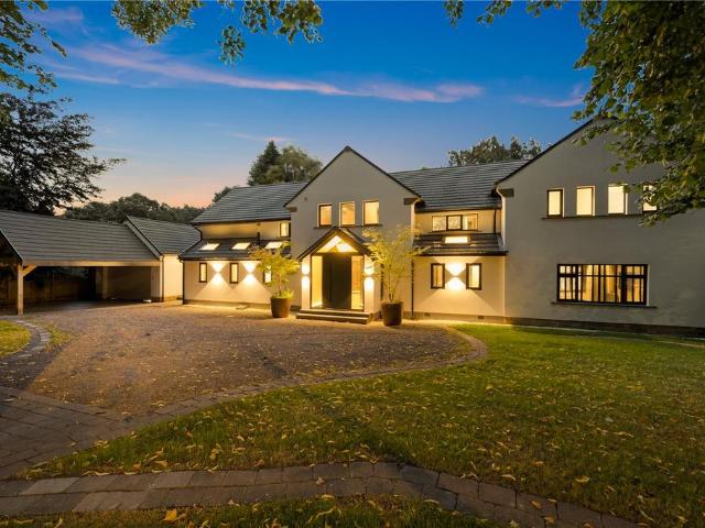 House for sale in Calverley, West Yorkshire