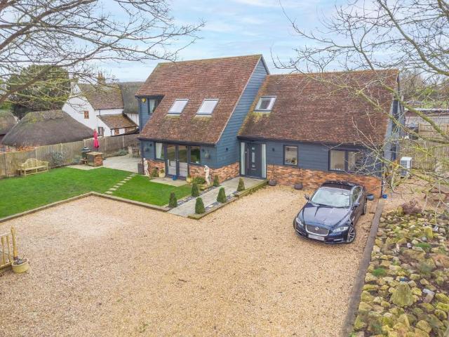 House for sale in Bierton, Buckinghamshire