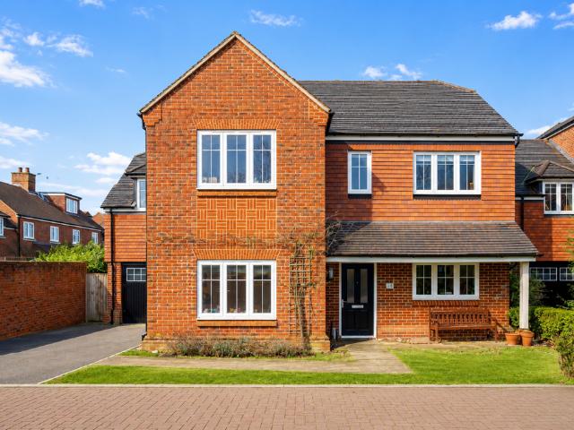 House for sale in St Albans, Five Acres