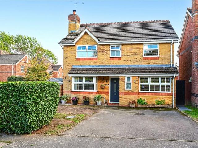 House for sale in Ash, Guildford
