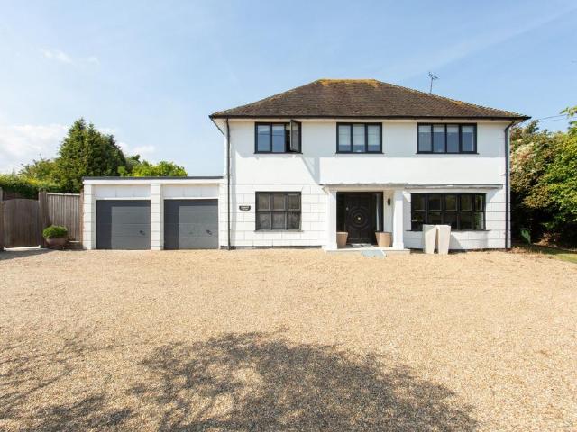 House for sale in Barnsole, Ash