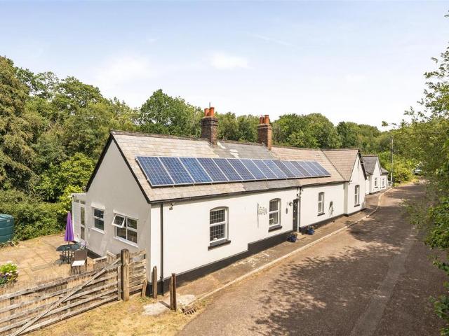 House for sale in Chipstable