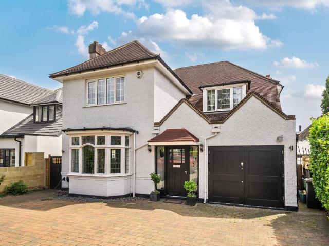 House for sale in Widmore, Greater London