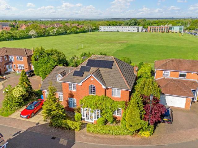House for sale in Upton, Widnes