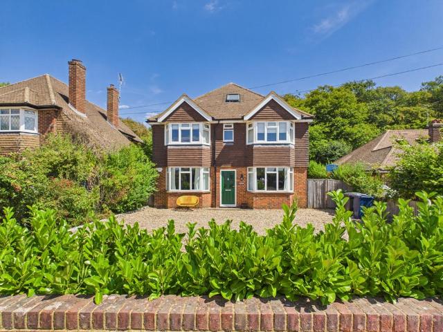 House for sale in Great Kingshill, Buckinghamshire