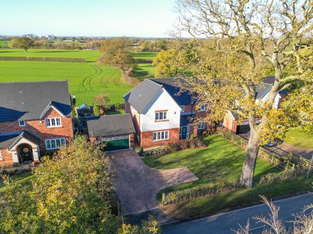 House for sale in Lach Dennis, Cheshire
