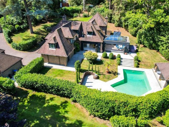 House for sale in Whiteley Village, Blackhills