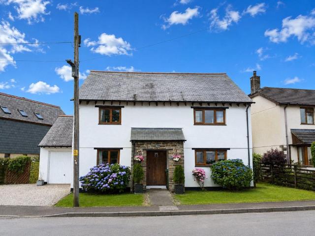 House for sale in Ashwater, Brandis Corner