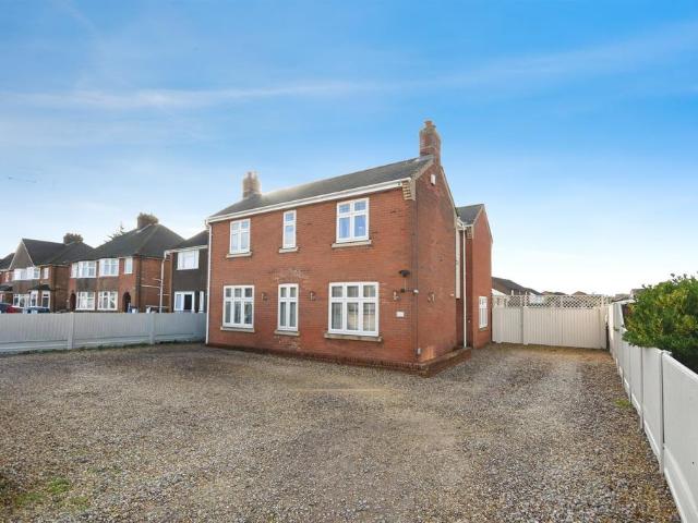 House for sale in Chipping Hill, Essex