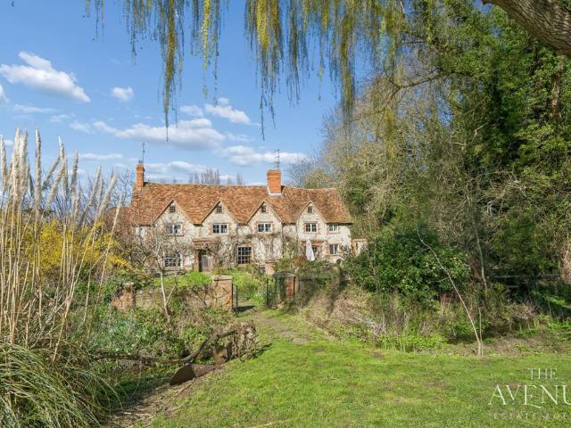 House for sale in Berrick Salome, Oxfordshire